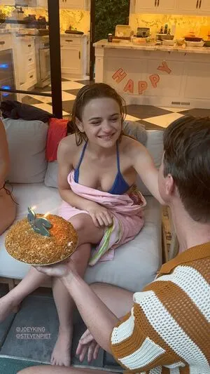 Joey King OnlyFans Leaked Free Thumbnail Picture - #OAQKtIFcvj