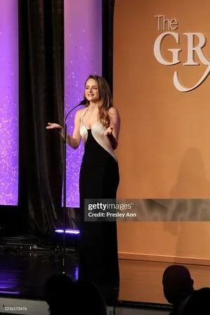 Joey King OnlyFans Leaked Free Thumbnail Picture - #SRmUcMNAO6
