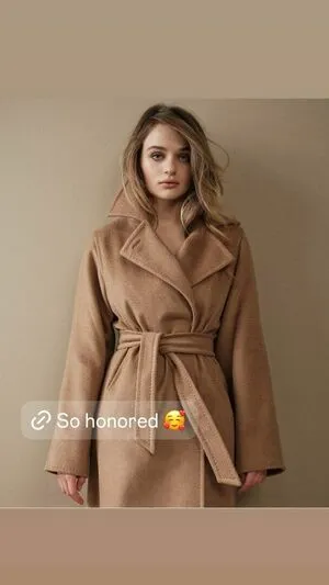 Joey King OnlyFans Leaked Free Thumbnail Picture - #WPdizboGfa