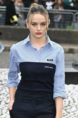 Joey King OnlyFans Leaked Free Thumbnail Picture - #YMW3Bijrio