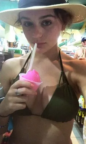 Joey King OnlyFans Leaked Free Thumbnail Picture - #YlB8kdiH4G