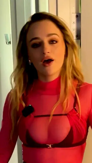 Joey King OnlyFans Leaked Free Thumbnail Picture - #aYwTPNtEeh