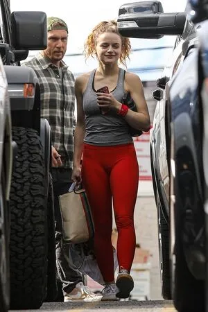 Joey King OnlyFans Leaked Free Thumbnail Picture - #h50MwXsnoy