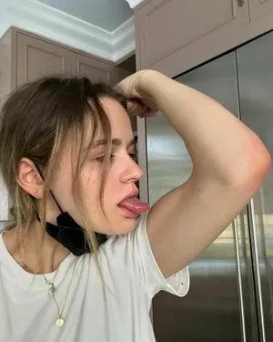 Joey King OnlyFans Leaked Free Thumbnail Picture - #qJ77d8bqVN