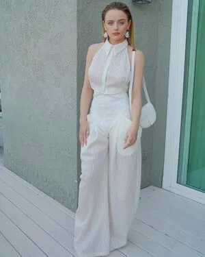 Joey King OnlyFans Leaked Free Thumbnail Picture - #tbfAHjmt9p