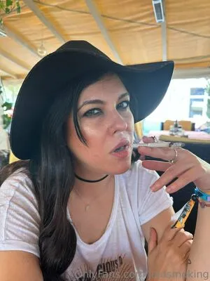 Jojosmoking OnlyFans Leaked Free Thumbnail Picture - #8ALj10eVWu