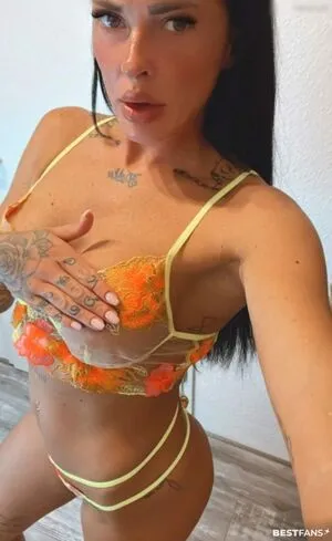 Jolie Rose OnlyFans Leaked Free Thumbnail Picture - #J8FX4ZZ6OL