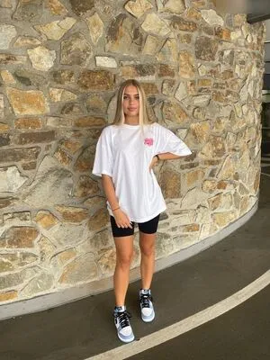 Joline Elisa OnlyFans Leaked Free Thumbnail Picture - #UYHxLYDP5a