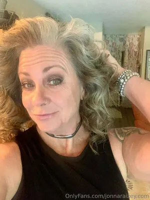 Jonnaraizey Com OnlyFans Leaked Free Thumbnail Picture - #HwT2hbwukB