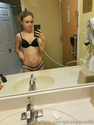 Jonzeylove96 OnlyFans Leaked Free Thumbnail Picture - #361FfXab5W