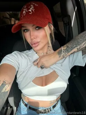 Jordanlewis18 OnlyFans Leaked Free Thumbnail Picture - #m2dE5hKPi9