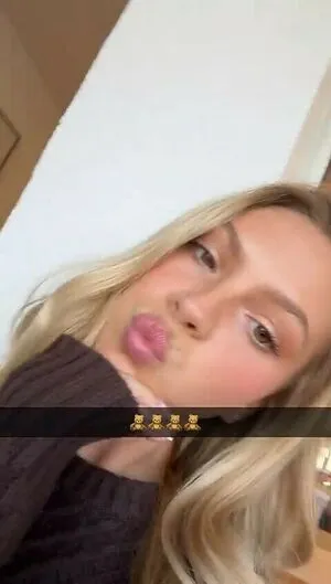 Jordyn Jones OnlyFans Leaked Free Thumbnail Picture - #9vB2Mgi116