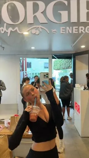 Jordyn Jones OnlyFans Leaked Free Thumbnail Picture - #x2slPYOviK