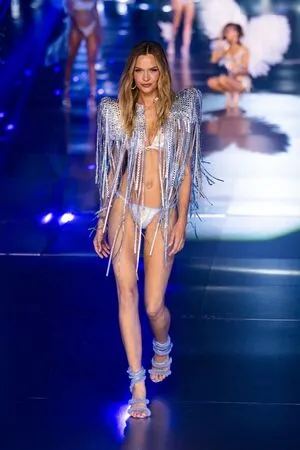 Josephine Skriver OnlyFans Leaked Free Thumbnail Picture - #xV4KF6S8Lp