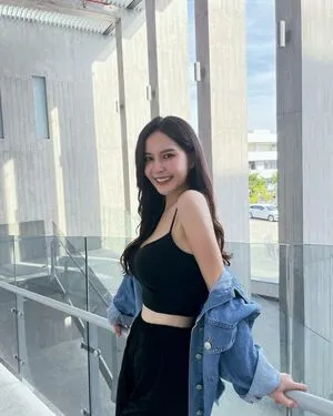 Josie5297 OnlyFans Leaked Free Thumbnail Picture - #L60tnBnBso