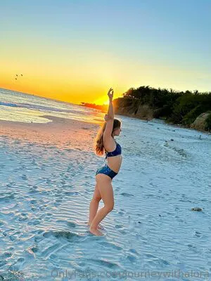 Journeywithalora OnlyFans Leaked Free Thumbnail Picture - #GweuE17fAd
