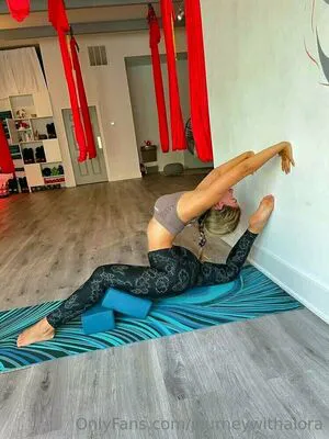 Journeywithalora OnlyFans Leaked Free Thumbnail Picture - #fevvIbwehG