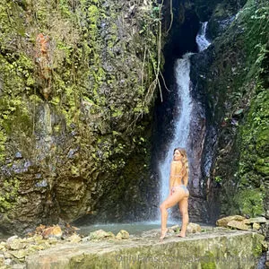 Journeywithalora OnlyFans Leaked Free Thumbnail Picture - #nEej9BAImg