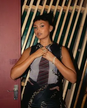 Joy Crookes OnlyFans Leaked Free Thumbnail Picture - #66GExRuc6M