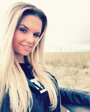 Joyce Straten OnlyFans Leaked Free Thumbnail Picture - #TRSn6Kc5OX