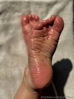 Joyfullfeet OnlyFans Leaked Free Thumbnail Picture - #DifPM3R4q2