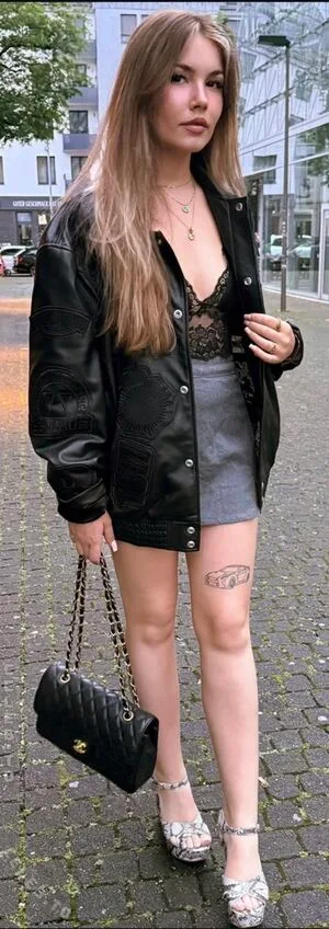 Joysemmi OnlyFans Leaked Free Thumbnail Picture - #1DiQGOmsom