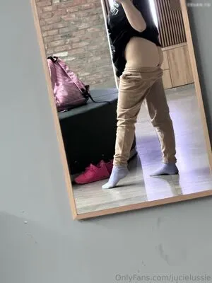 Jucielussie OnlyFans Leaked Free Thumbnail Picture - #zucAwSdkwl