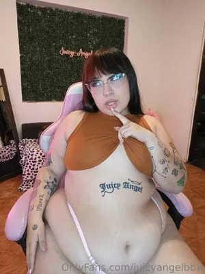Juicyangelbbw OnlyFans Leaked Free Thumbnail Picture - #6RTCj9ao2E