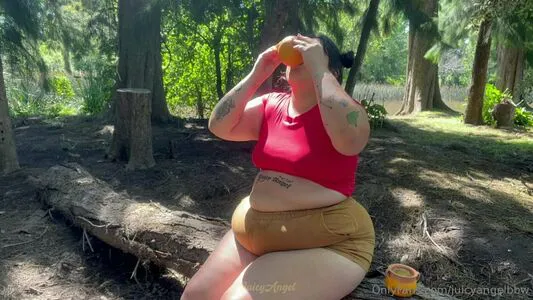 Juicyangelbbw OnlyFans Leaked Free Thumbnail Picture - #eJzlipqSkV