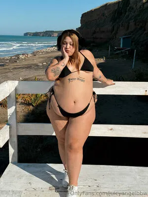 Juicyangelbbw OnlyFans Leaked Free Thumbnail Picture - #pJV0dIRI9P