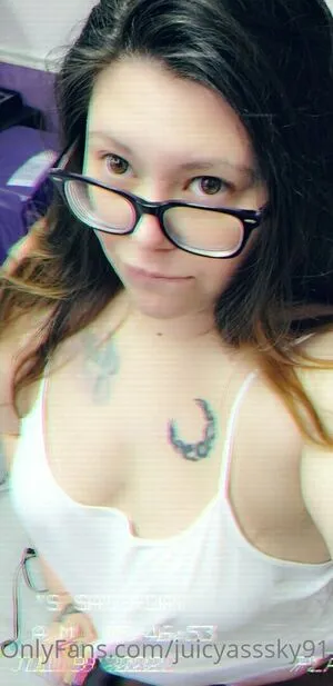 Juicyasssky91 OnlyFans Leaked Free Thumbnail Picture - #aFOsFWJymu