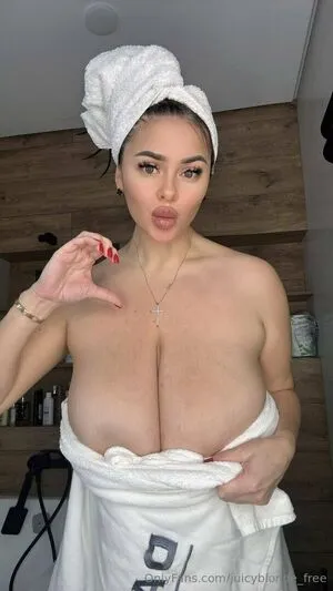 Juicyblonde Free OnlyFans Leaked Free Thumbnail Picture - #avLT3SEnaL