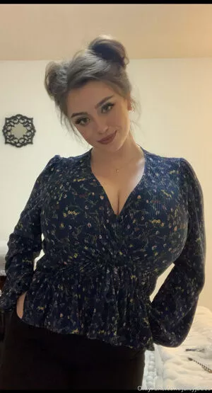 juicyjade9 OnlyFans Leaked Free Thumbnail Picture - #7cg2W4RdYl