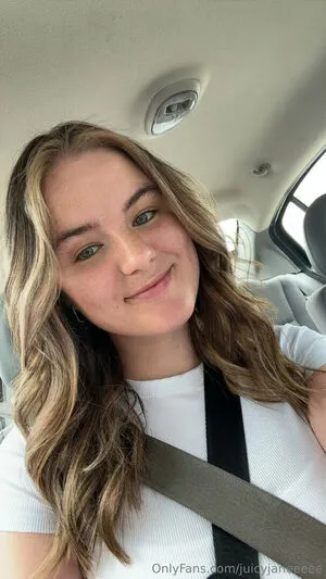 Juicyjaneeeee OnlyFans Leaked Free Thumbnail Picture - #4TasaklyjN