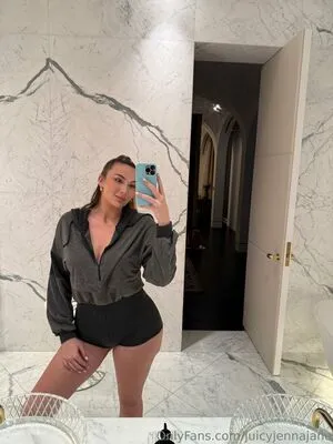 Juicyjennajane OnlyFans Leaked Free Thumbnail Picture - #4e5BhcMHJh