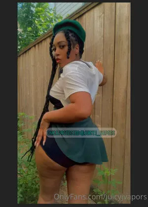 Juicyjvapors OnlyFans Leaked Free Thumbnail Picture - #cnEwXjGard