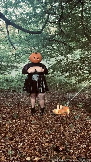 Juicylucy505free OnlyFans Leaked Free Thumbnail Picture - #1YtSb1d7Wx