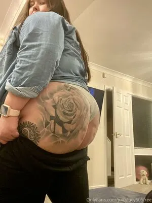 Juicylucy505free OnlyFans Leaked Free Thumbnail Picture - #8UpQ4Rw21r