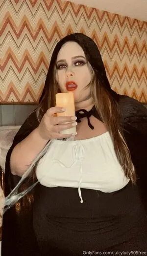 Juicylucy505free OnlyFans Leaked Free Thumbnail Picture - #HiEyJSGnME