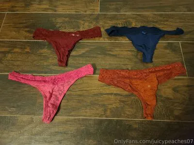 Juicypeaches07 OnlyFans Leaked Free Thumbnail Picture - #MUBuVuD4EZ