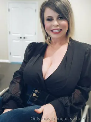 Juicywheels1 OnlyFans Leaked Free Thumbnail Picture - #Ik3hcmTvLq