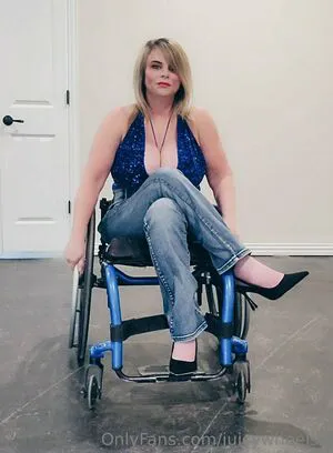 Juicywheels1 OnlyFans Leaked Free Thumbnail Picture - #MiIUx57Tj6