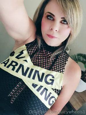 Juicywheels1 OnlyFans Leaked Free Thumbnail Picture - #neoBvupuwg