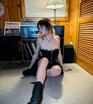 Juli Gracee OnlyFans Leaked Free Thumbnail Picture - #taHTIVFUKl