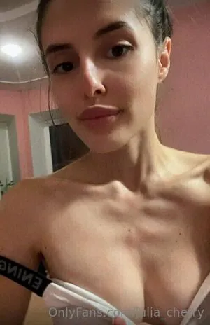 Juli Love69 OnlyFans Leaked Free Thumbnail Picture - #EmeZaY1i03