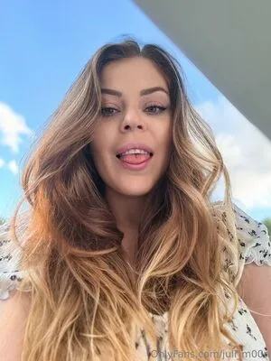 Juli M00n OnlyFans Leaked Free Thumbnail Picture - #PRyn6SiqK2