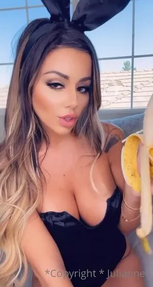 Juli.annee OnlyFans Leaked Free Thumbnail Picture - #4zFfoTY8B1
