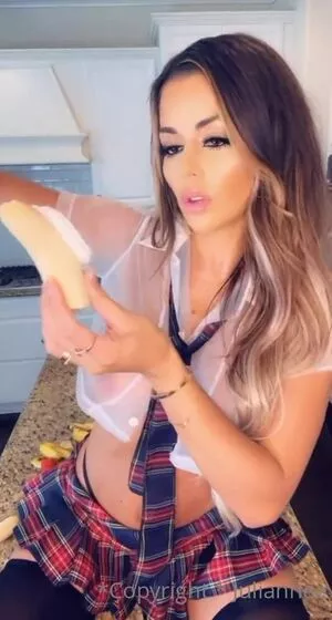 Juli.annee OnlyFans Leaked Free Thumbnail Picture - #Mga7N1AiPV