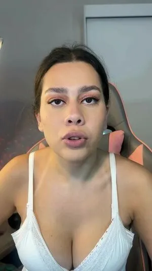 Julia Alvarengaa OnlyFans Leaked Free Thumbnail Picture - #C765CQAsoX