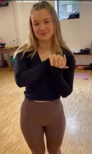 Julia Beautx OnlyFans Leaked Free Thumbnail Picture - #EasmIAtK9r